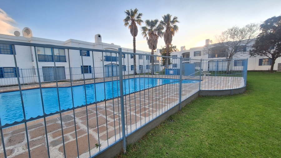 3 Bedroom Property for Sale in Gordons Bay Central Western Cape
